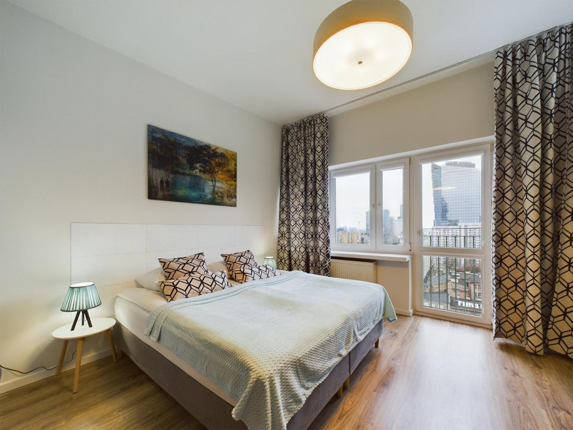 Aleja Jana Pawla Ii For 4 Guests With Air-conditioning By Renters Apartamento